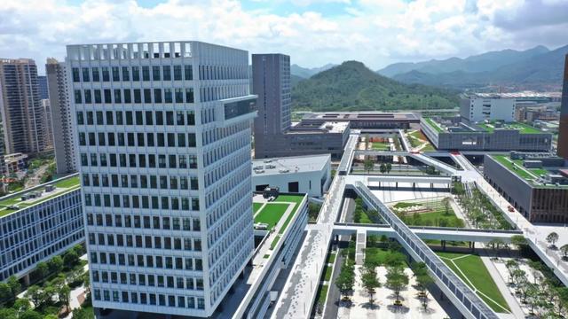 九游体育深圳技术大学14位学者入选全球前2%顶尖科学家榜单(图1)