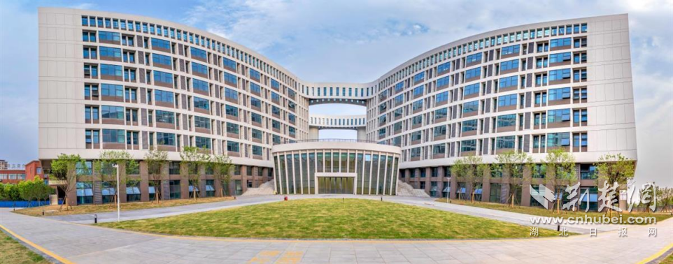 湖北大学在长江新区书写“新工科”答卷(图4)