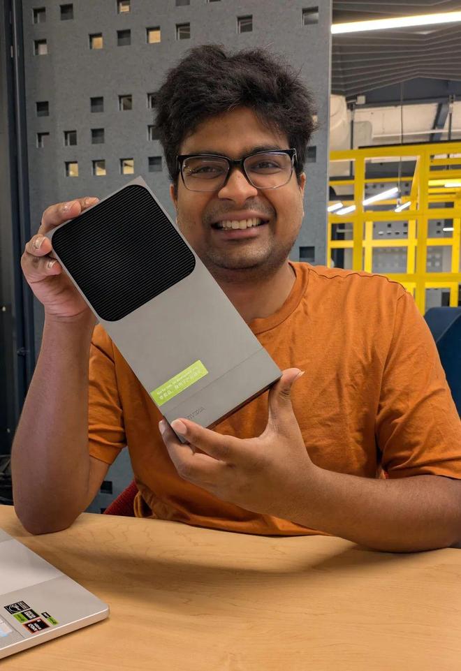 被称为AI终极计算机Jetson AGX Thor发布助力机器人AI算力飞跃(图6) 被称为AI终极计算机Jetson AGX Thor发布助力机器人AI算力飞跃(图6)